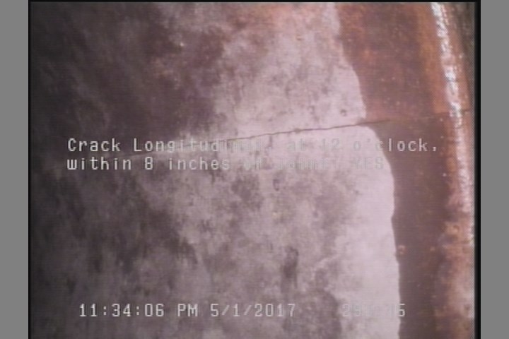 Crack Longitudinal, at 12 o'clock, within 8 inches of joint: YES