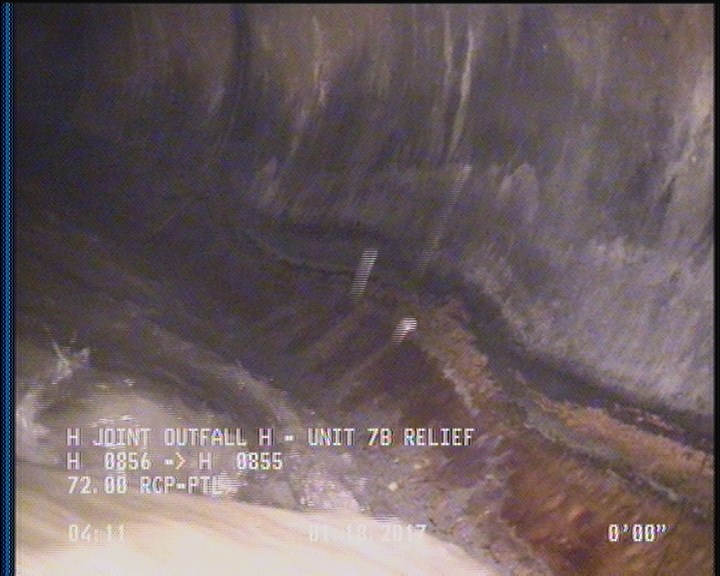 Deposits Attached Grease, 5 %of cross sectional area, from 04 to 08 o'clock, , within 8 inches of joint: YES, Start