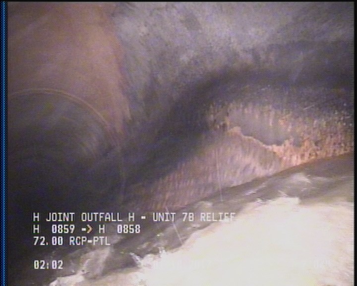 Deposits Attached Grease, 5 %of cross sectional area, from 04 to 08 o'clock, , within 8 inches of joint: YES, Start