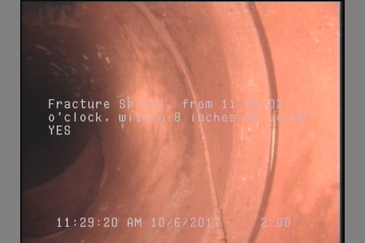 Fracture Spiral, from 11 to 02 o'clock, within 8 inches of joint: YES