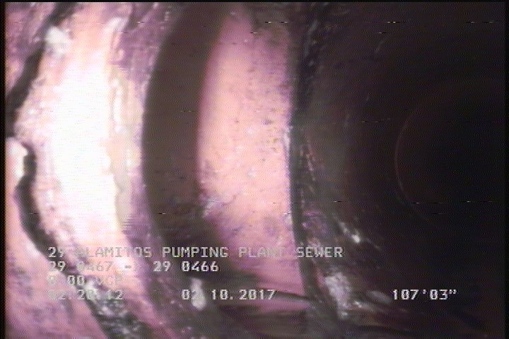 Tap Break-In Intruding, at 10 o'clock, -, -, within 8 inches of joint: NO, 1", 1"