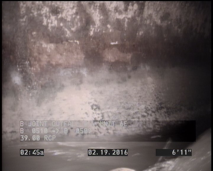 Deposits Attached Grease, 5 %of cross sectional area, from 04 to 08 o'clock, , within 8 inches of joint: YES, Start