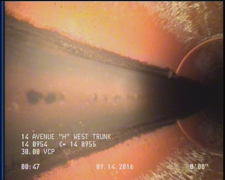 Deposits Attached Grease, 5 %of cross sectional area, from 05 to 07 o'clock, , within 8 inches of joint: YES, Start