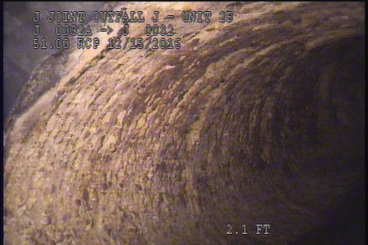 Surface Reinforcement Visible, from 10 to 02 o'clock, within 8 inches of joint: YES