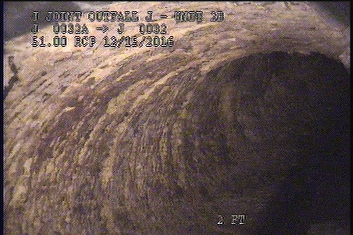 Surface Reinforcement Corroded, from 12 to 01 o'clock, within 8 inches of joint: YES