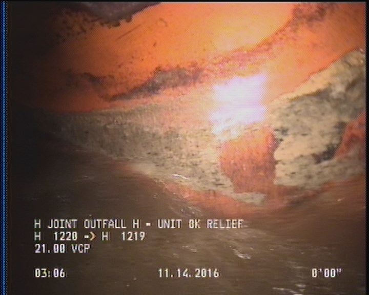 Deposits Attached Grease, 5 %of cross sectional area, from 04 to 08 o'clock, , within 8 inches of joint: YES, Start