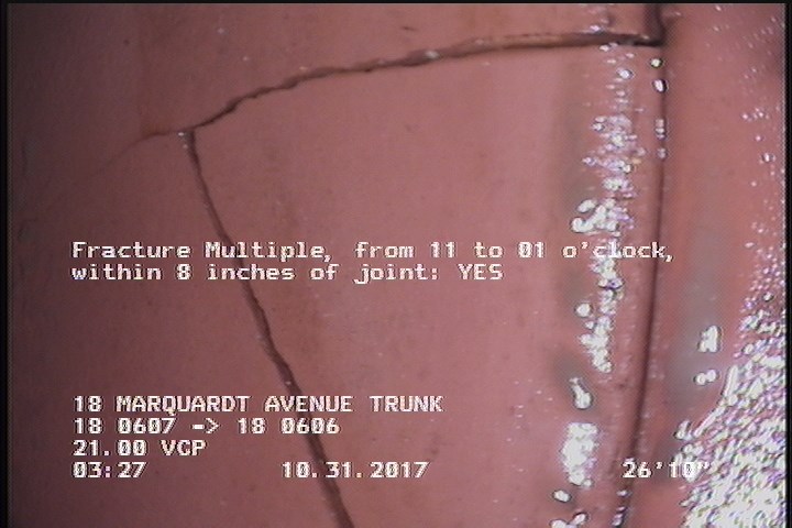 Fracture Multiple, from 11 to 01 o'clock, within 8 inches of joint: YES
