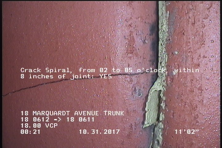 Crack Spiral, from 02 to 05 o'clock, within 8 inches of joint: YES