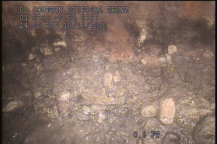 Surface Aggregate Missing, from 10 to 02 o'clock, within 8 inches of joint: YES, Start - SEVERE AGG