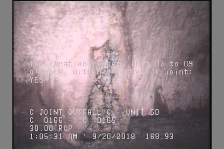 Infiltration Runner, from 07 to 09 o'clock, within 8 inches of joint: YES