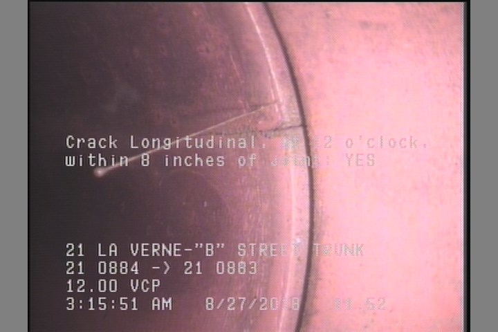 Crack Longitudinal, at 12 o'clock, within 8 inches of joint: YES