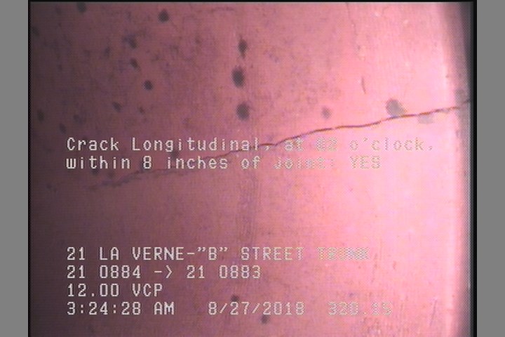 Crack Longitudinal, at 02 o'clock, within 8 inches of joint: YES