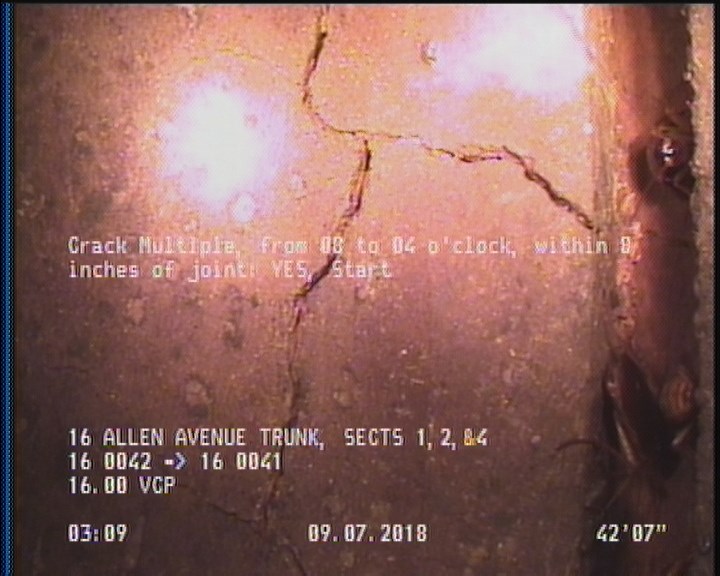 Crack Multiple, from 08 to 04 o'clock, within 8 inches of joint: YES, Start