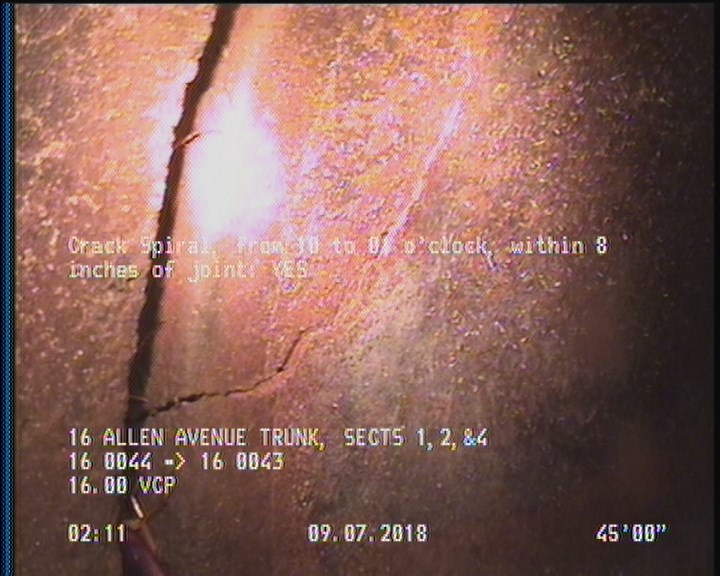 Crack Spiral, from 10 to 01 o'clock, within 8 inches of joint: YES