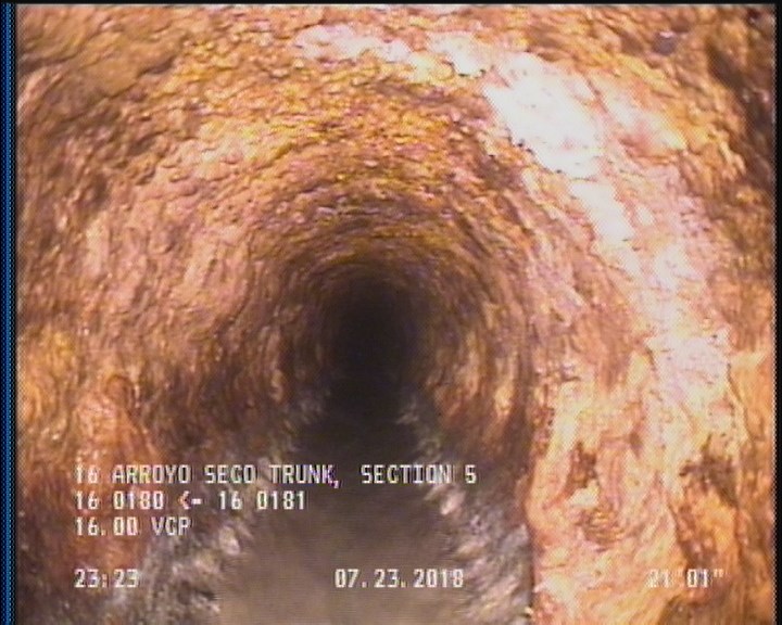 Surface Corrosion Metal Pipe, from 12 to 12 o'clock, within 8 inches of joint: YES, Start