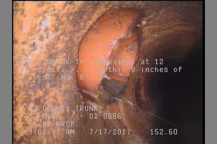 Tap Break-In Intruding, at 12 o'clock, -, -, within 8 inches of joint: NO, 6", 2"