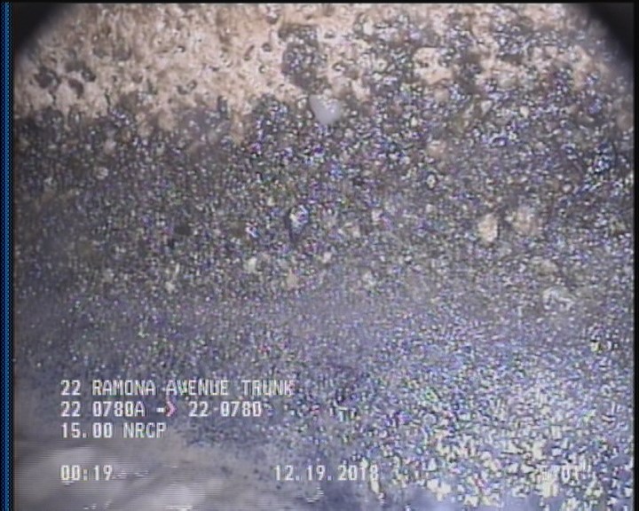 Surface Aggregate Projecting, from 08 to 04 o'clock, within 8 inches of joint: YES, Start