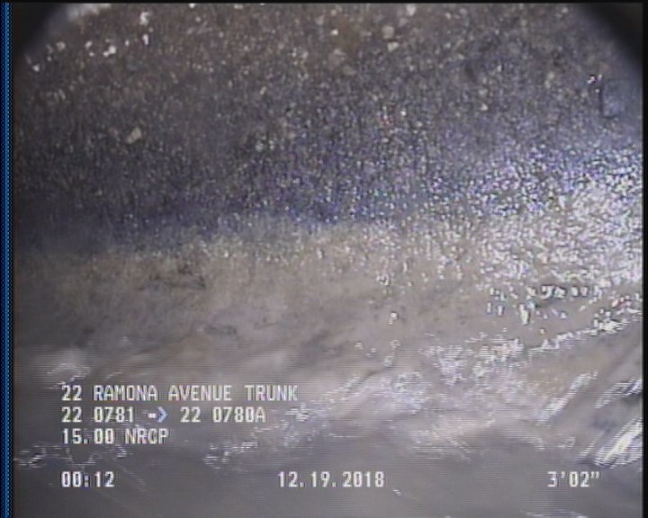 Deposits Attached Grease, 5 %of cross sectional area, from 04 to 08 o'clock, , within 8 inches of joint: YES, Start