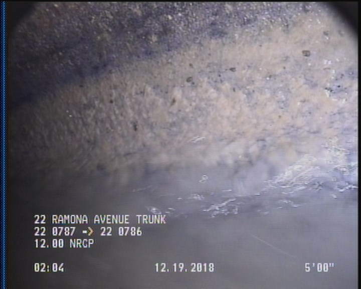 Deposits Attached Grease, 5 %of cross sectional area, from 04 to 08 o'clock, , within 8 inches of joint: YES, Start
