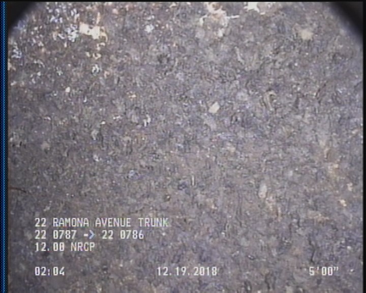 Surface Aggregate Projecting, from 08 to 04 o'clock, within 8 inches of joint: YES, Start
