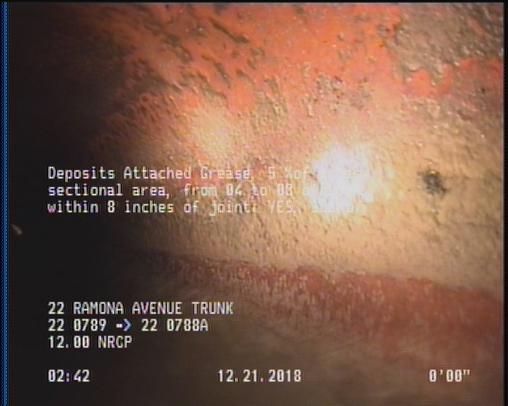 Deposits Attached Grease, 5 %of cross sectional area, from 04 to 08 o'clock, , within 8 inches of joint: YES, Start