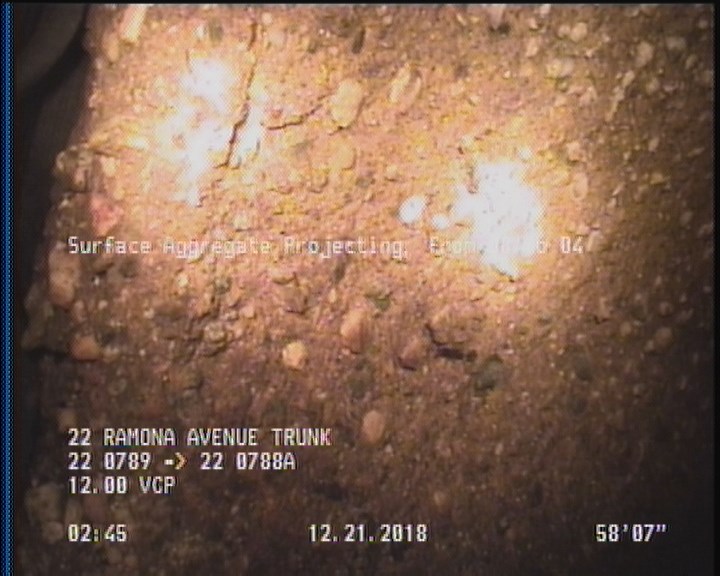 Surface Aggregate Projecting, from 08 to 04 o'clock, within 8 inches of joint: YES, Start