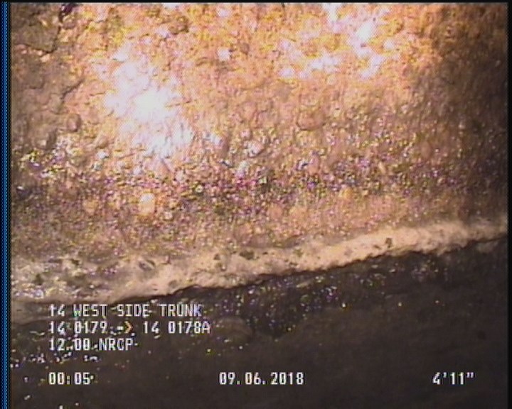 Surface Aggregate Projecting, from 08 to 04 o'clock, within 8 inches of joint: YES, Start