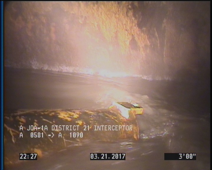 Deposits Attached Grease, 5 %of cross sectional area, from 04 to 08 o'clock, , within 8 inches of joint: YES, Start