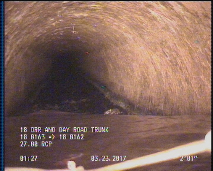 Deposits Attached Grease, 5 %of cross sectional area, from 04 to 08 o'clock, , within 8 inches of joint: YES, Start