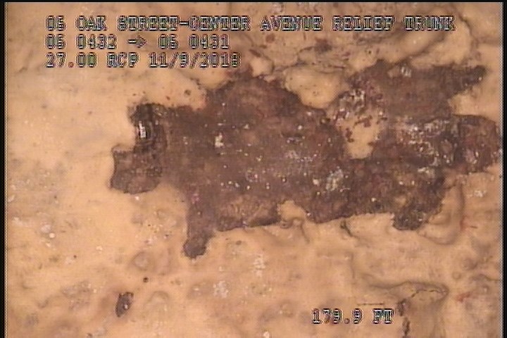 Surface Spalling, from 09 to 03 o'clock, within 8 inches of joint: YES, Start - FLAKING CONCRETE