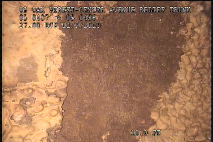 Surface Spalling, from 11 to 01 o'clock, within 8 inches of joint: NO - SWOLLEN FLAKING CONCRETE
