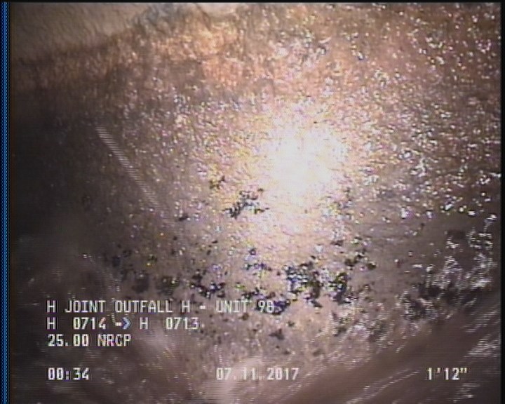 Deposits Attached Grease, 5 %of cross sectional area, from 03 to 09 o'clock, , within 8 inches of joint: YES, Start