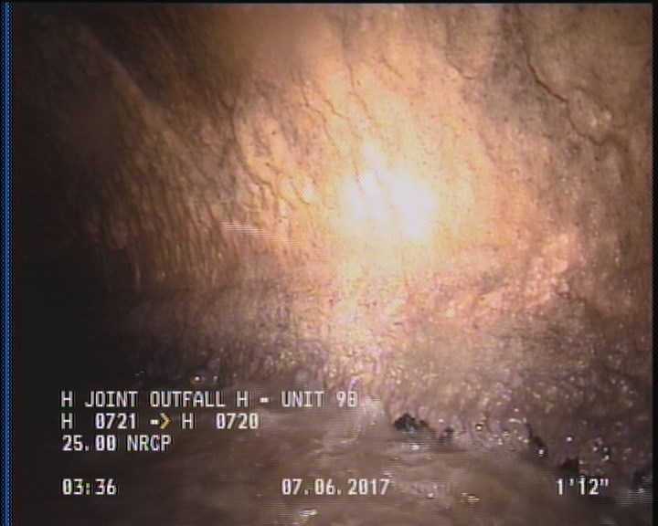 Deposits Attached Grease, 5 %of cross sectional area, from 03 to 09 o'clock, , within 8 inches of joint: YES, Start