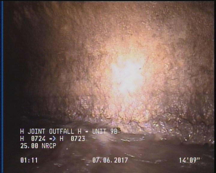 Deposits Attached Grease, 5 %of cross sectional area, from 03 to 09 o'clock, , within 8 inches of joint: YES, Start