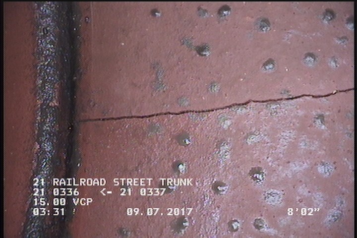 Crack Multiple, from 07 to 05 o'clock, within 8 inches of joint: YES, Start