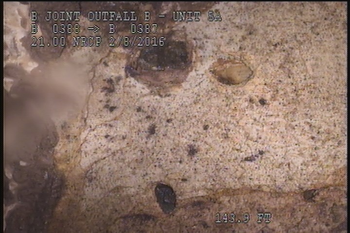Surface Aggregate Visible, from 09 to 03 o'clock, within 8 inches of joint: YES - SEVERE AGG SPORATIC