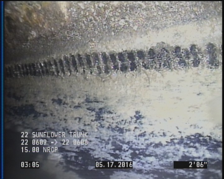 Deposits Attached Grease, 5 %of cross sectional area, from 04 to 08 o'clock, , within 8 inches of joint: YES, Start