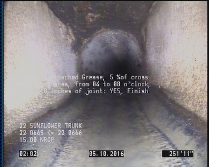 Deposits Attached Grease, 5 %of cross sectional area, from 04 to 08 o'clock, , within 8 inches of joint: YES, Finish