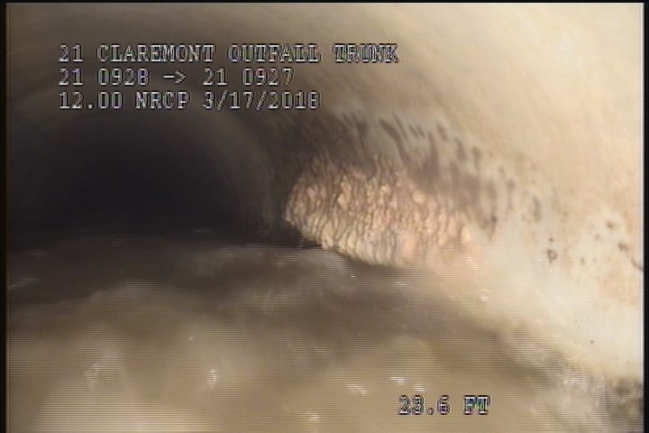 Deposits Attached Grease, 5 %of cross sectional area, from 03 to 04 o'clock, , within 8 inches of joint: YES