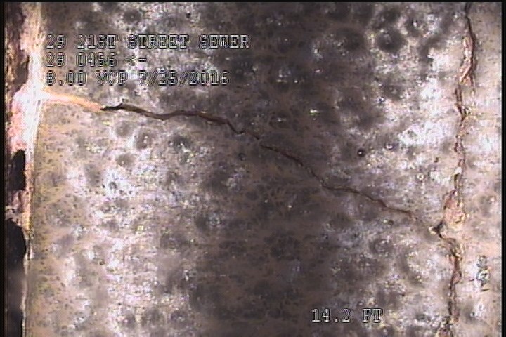 Fracture Multiple, from 10 to 02 o'clock, within 8 inches of joint: YES - POSSIBLY BROKEN