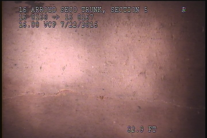 Fracture Longitudinal, at 09 o'clock, within 8 inches of joint: YES, Start - HAIRLINE