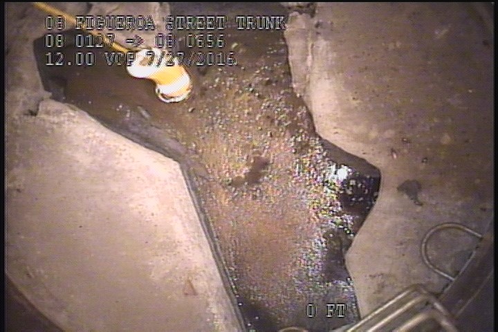 General Observation - Conn. @ Mh, 3 O' Clock. Active STANDING SLUDGE