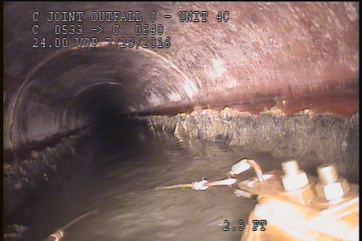 Deposits Attached Grease, 10 %of cross sectional area, from 04 to 08 o'clock, , within 8 inches of joint: YES, Start