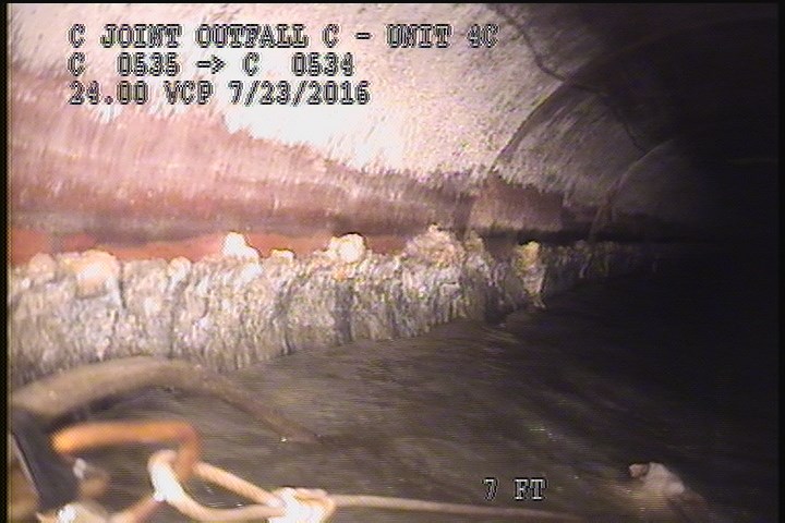 Deposits Attached Grease, 10 %of cross sectional area, from 04 to 08 o'clock, , within 8 inches of joint: YES, Start