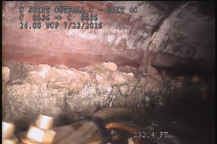 Deposits Attached Grease, 10 %of cross sectional area, from 04 to 08 o'clock, , within 8 inches of joint: YES