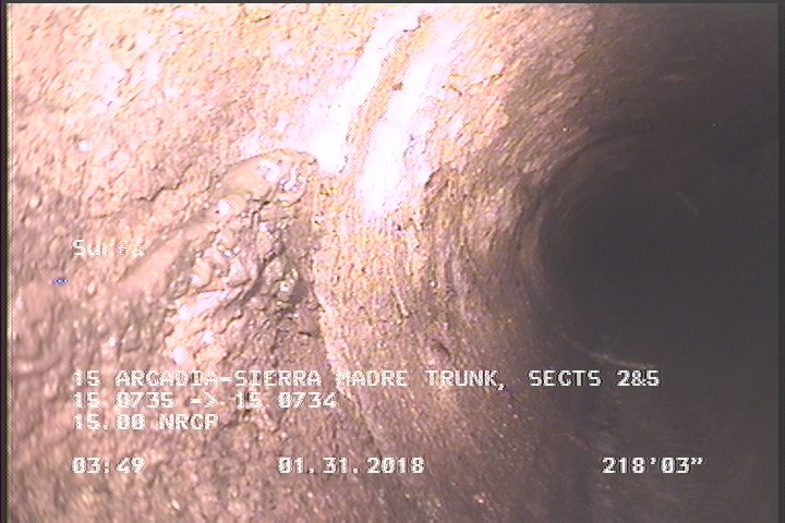 Surface Spalling, from 10 to 11 o'clock, within 8 inches of joint: YES