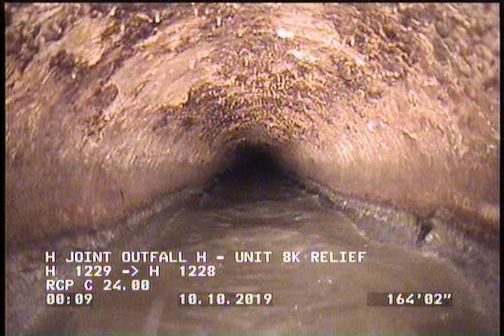 Surface Aggregate Projecting, from 08 to 04 o'clock, within 8 inches of joint: YES, Start