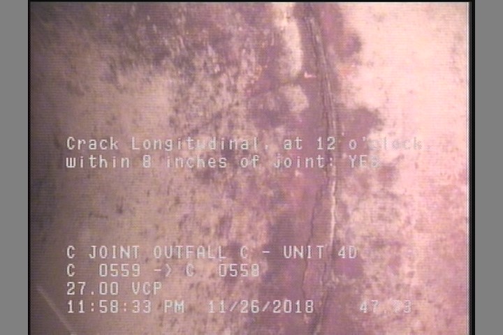 Crack Longitudinal, at 12 o'clock, within 8 inches of joint: YES