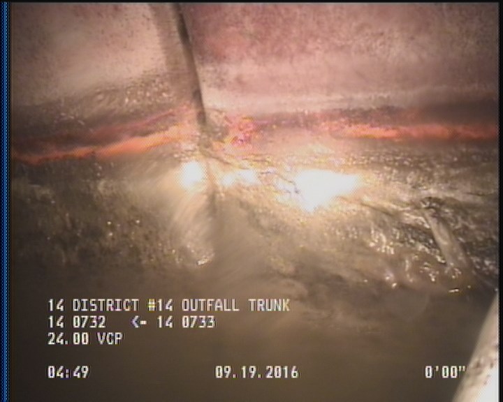Deposits Attached Grease, 5 %of cross sectional area, from 04 to 08 o'clock, , within 8 inches of joint: YES, Start