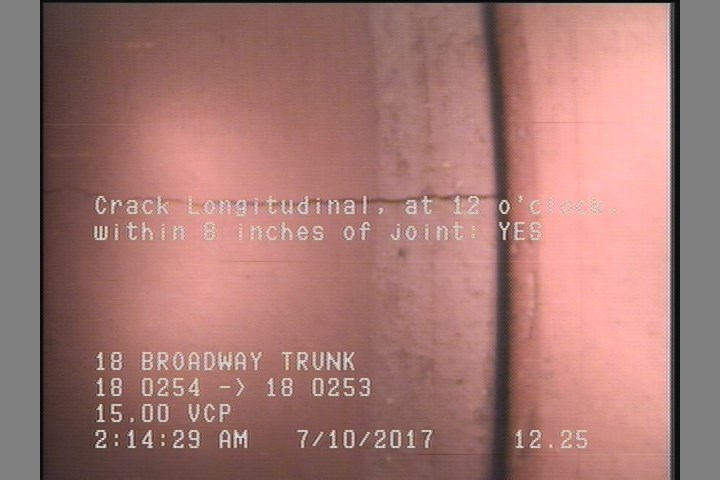 Crack Longitudinal, at 12 o'clock, within 8 inches of joint: YES